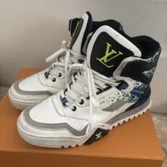 Louis Vuitton ハイキングライン　ハイカット スニーカー