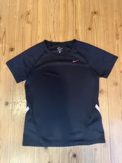 ナイキ　DRI-FIT　Tシャツ