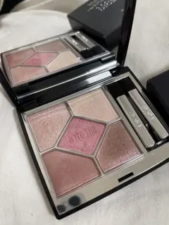 Dior サンク クルール 853 D-フローラルアイシャドウパレット