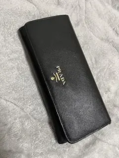 PRADA ブラック レザー 長財布