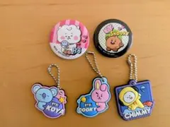 BT21　缶バッジ　ラバーキーホルダー　くら寿司