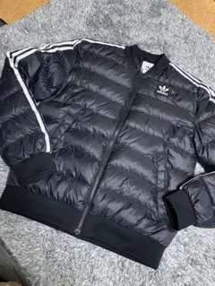 adidas✴︎ブラックダウンジャケット ✴︎ユニセックス