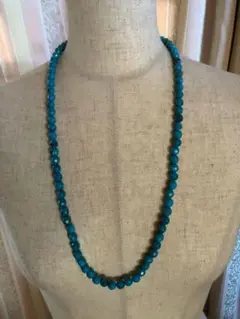 ターコイズカラーのビーズ ロングネックレス