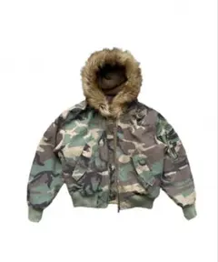 迷彩ファー付きショート丈ジャケット　M