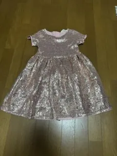 H&M 子供用ドレスのサムネイル