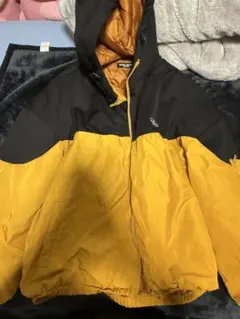 RODEO CROWNS フード付きダウンジャケット 黒・イエロー