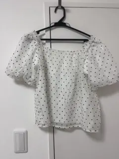 ホワイト・ドット パフスリーブブラウス