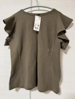 【新品】ユニクロ　カーキ色 フリル袖 Tシャツ Mサイズ