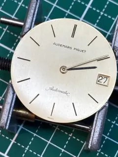 オーデマピゲ cal.2121 ムーブ 稼働　メンズ　ジャンクのサムネイル