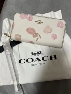 新品 COACH コーチ 長財布 ホワイト花柄 - メルカリ