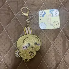 ちいかわ　ラインストーン　キーホルダー　うさぎ