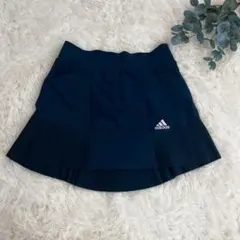 【アディダス】（M）スコート プリーツ 無地 紺 スポーツ ジムのサムネイル