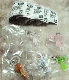 ガチャ　どこでもいっしょ　めじるしアクセサリー　5種セット