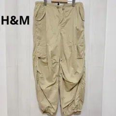 H&M DIVIDED ドローストリング カーゴパンツ ベージュのサムネイル