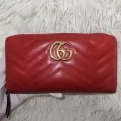 グッチ 長財布 GGマーモント ラウンドジップ キルティング レッド