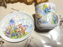 ダッフィー&フレンズ　20周年　カラフルハピネス　スーベニアプレート・カップ