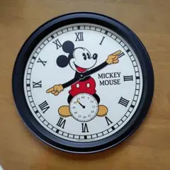 ミッキーマウスのトレイ、おぼん　直径約27㌢ 高さ約１㌢