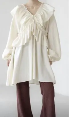 新品タグ付き✨️【ローリーズファーム】マルチWAYフリルミニ