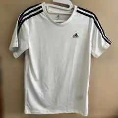 adidas Tシャツのサムネイル