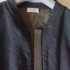 ブルネロクチネリ・ダークグレー モニーレ 装飾付きジップスウェット カーディガン