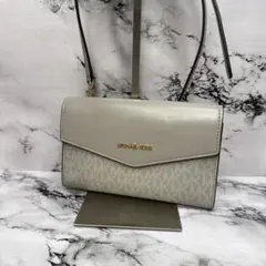 (美品)大人気、マイケルコース、ショルダーバッグ、オールレザー、PVC、総柄、金