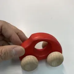 木製 赤い車型おもちゃ　中古