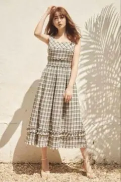 herlipto Summer Tweed Dress ベージュ S 2025年最新】summer tweed midi dress herliptoの人気アイテム - メルカリ