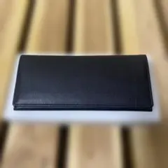 m*゜様 【新品】mila schon ミラショーン 本革長財布のサムネイル