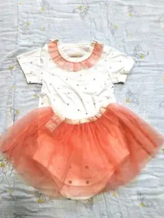 星柄ロンパース　チュチュ付き　80センチ