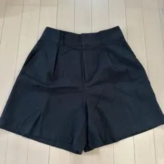 ブラック ショートパンツ