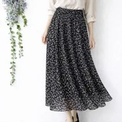 A2037ジーユー✤良品✤ロングプリーツスカートS 総柄 ブラック ウエストゴム