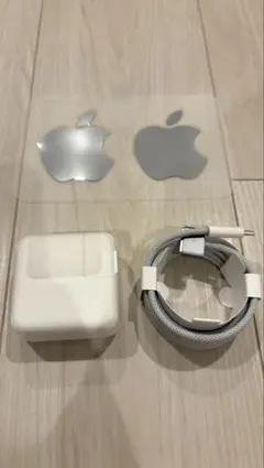 Apple 70W USB-C電源アダプタ【純正品】 - メルカリ