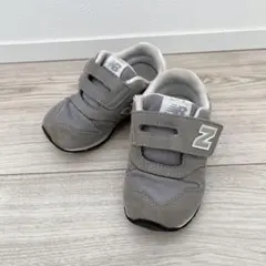 ニューバランス グレー スニーカー 13.5cm