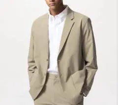 【新品タグ付き】ユニクロ ウルトラストレッチジャケット Lサイズ ベージュ