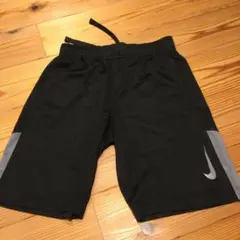 Nike DRI-FIT キッズ　ブラックパンツ Sサイズ