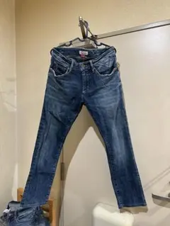 TOMMY HILFIGER デニム 32/34 ダークブルー