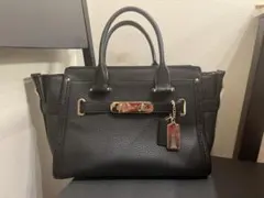 コーチ　スワッガー27 ハンドバッグ