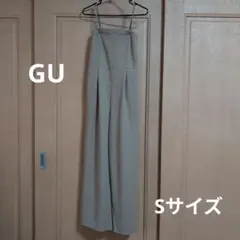 GU ベージュ ストラップ付き サロペット オールインワン　Sサイズ