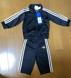 新品　adidas ファイヤーバード トラックスーツ セットアップKD1003のサムネイル