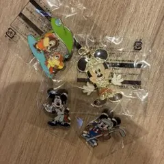 ディズニー ピンバッジ 4点セット ミッキー チップとデール