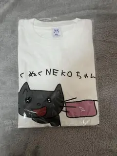 ホロライブtシャツ