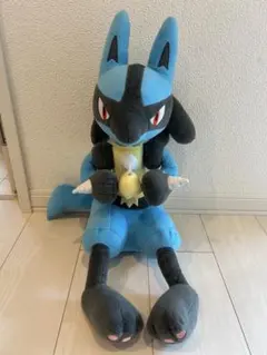 ポケモン　ルカリオのぬいぐるみ