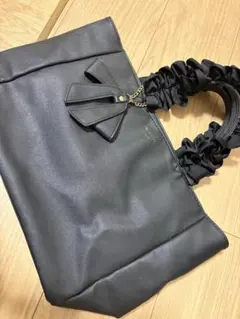 リボン付きフリルブラックトートバッグ