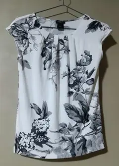 ANN TAYLOR 花柄 フレンチスリーブカットソー XXSPのサムネイル