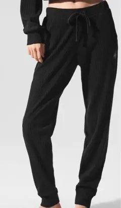 2025年最新】alo ヨガ スウェットパンツの人気アイテム - メルカリ