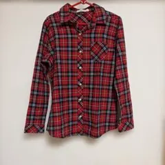 ikka 赤色チェックシャツ 長袖