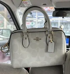 COACH シグネチャー ミニボストンバッグ ホワイト 値下げ可◎ - メルカリ