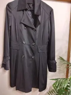 黒 トレンチコート