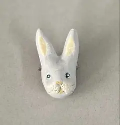 ハンドメイド ブローチ ウサギ