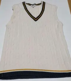 【UNIQLO・ユニクロ】アイボリー Vネック スクールベスト